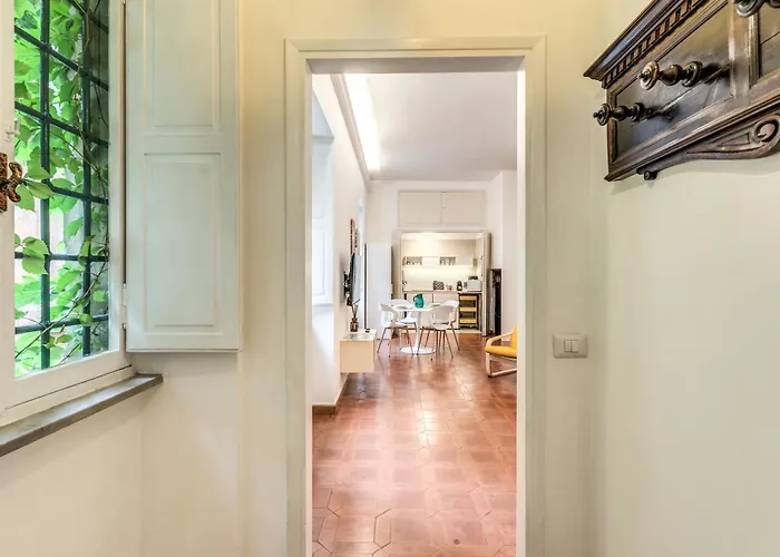 Elegant Behind The Colosseum Daire *